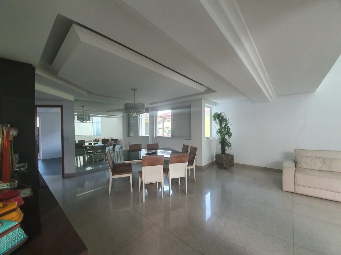 Casa à venda com 3 quartos, 540m² - Foto 3