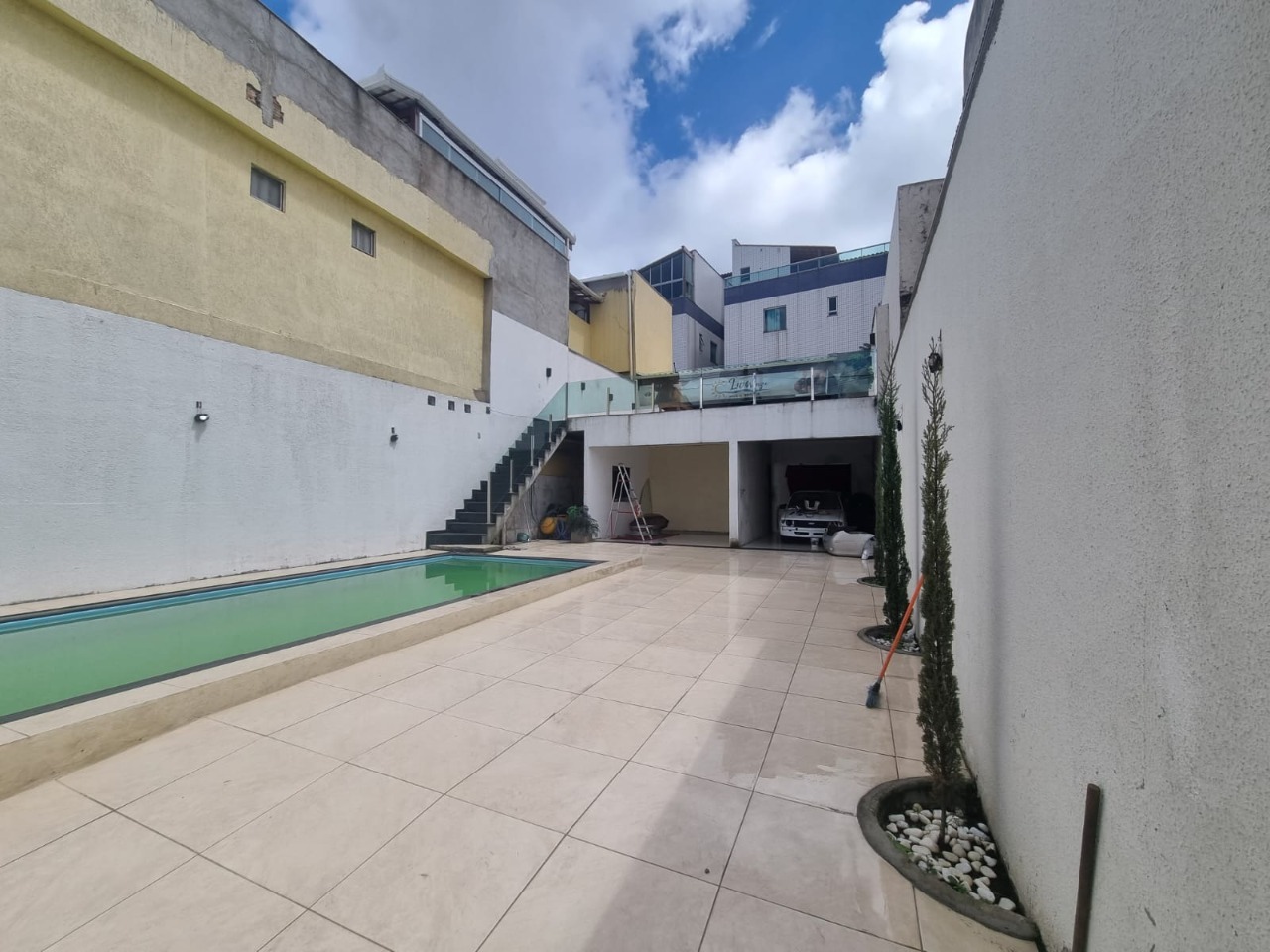 Casa à venda com 3 quartos, 220m² - Foto 5