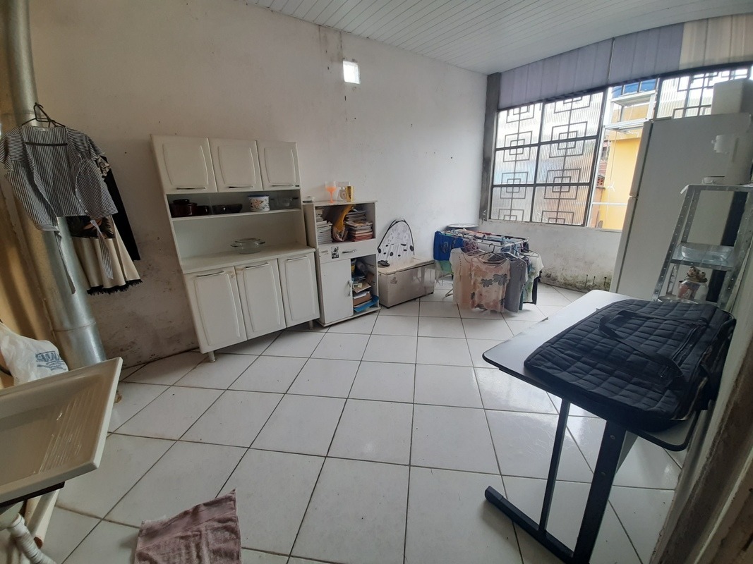 Casa à venda com 6 quartos, 327m² - Foto 20