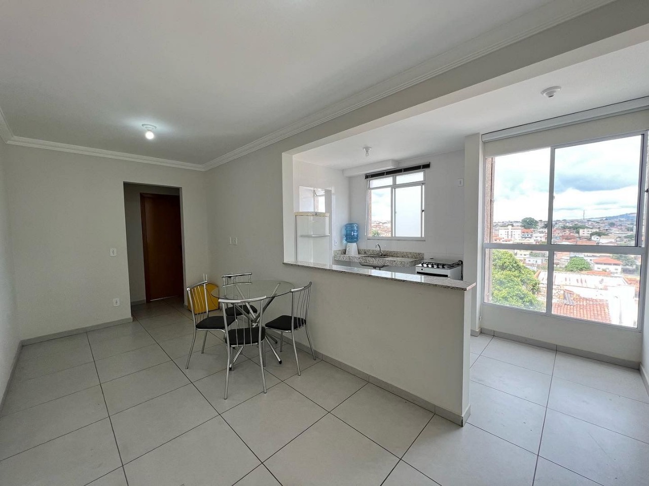 Apartamento à venda com 2 quartos, 50m² - Foto 1