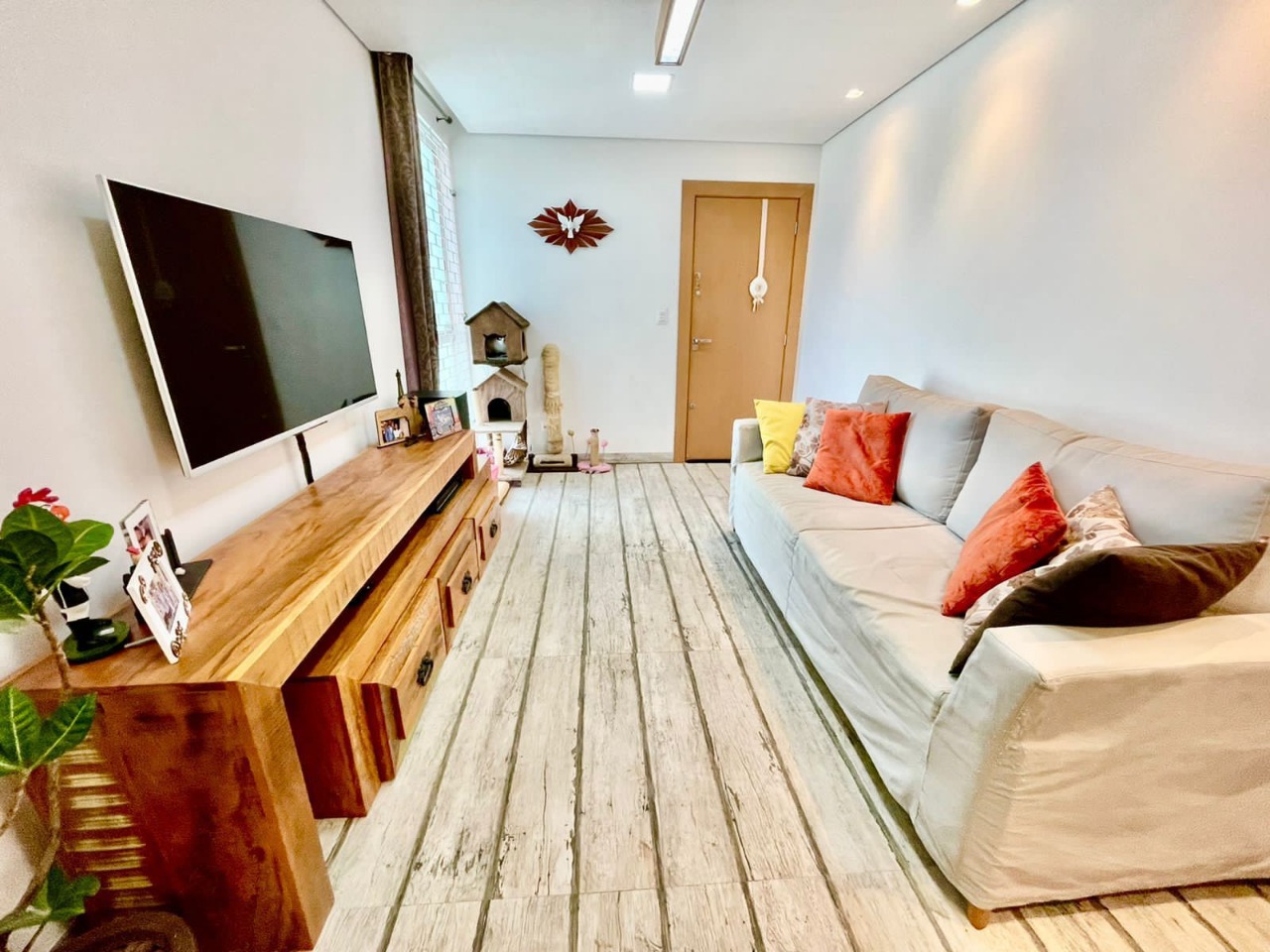 Apartamento à venda com 3 quartos, 125m² - Foto 2