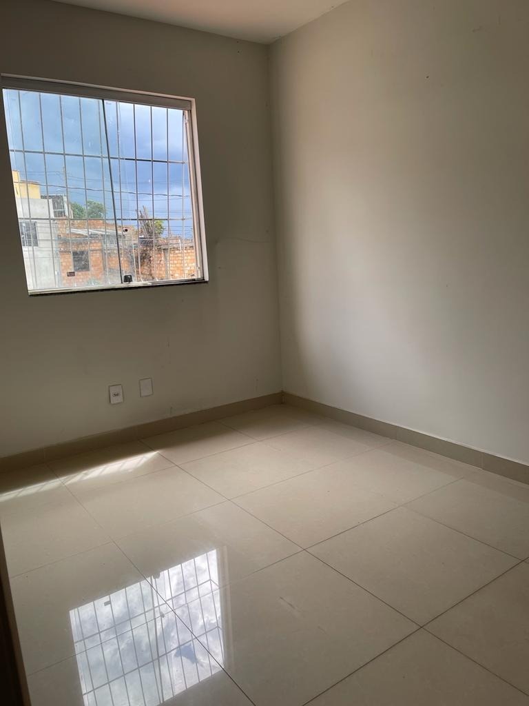 Casa à venda com 2 quartos, 50m² - Foto 7