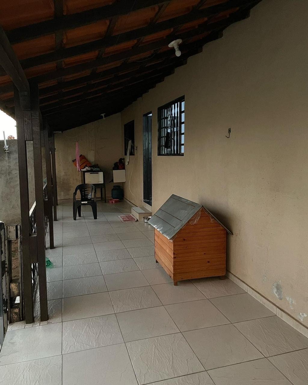 Casa à venda com 3 quartos, 500m² - Foto 3