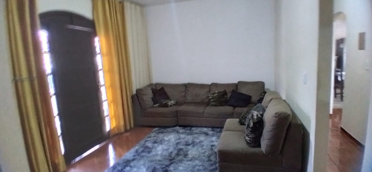 Casa à venda com 3 quartos, 360m² - Foto 2