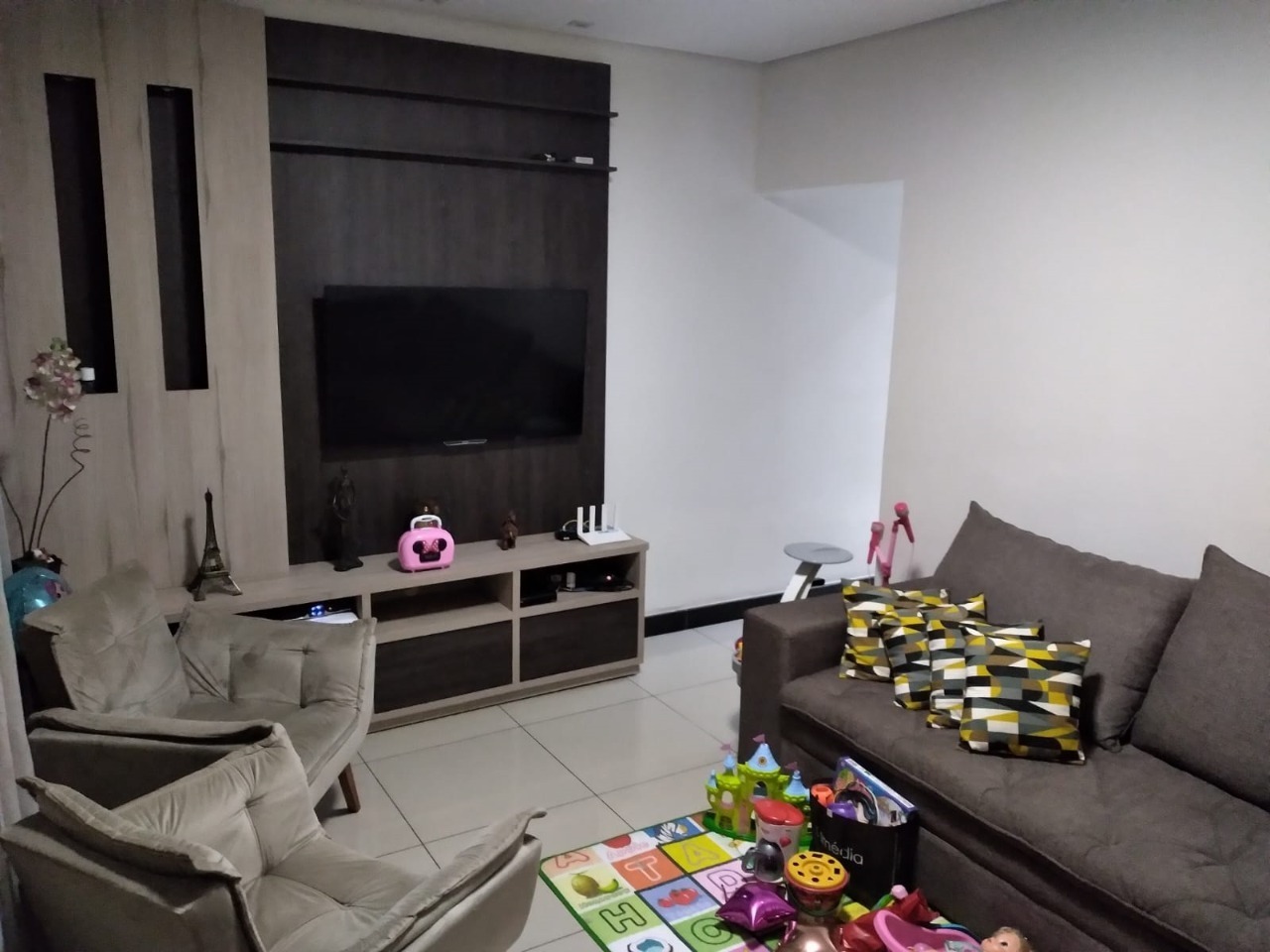 Casa à venda com 3 quartos, 200m² - Foto 10