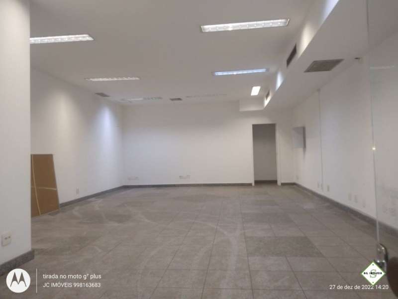 Prédio Inteiro à venda com 7 quartos, 1000m² - Foto 1