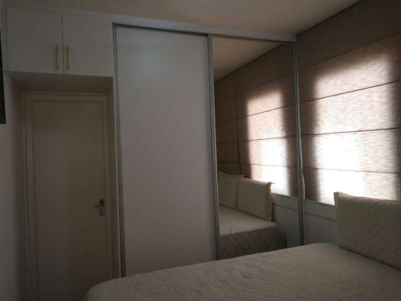 Apartamento à venda com 2 quartos, 68m² - Foto 8