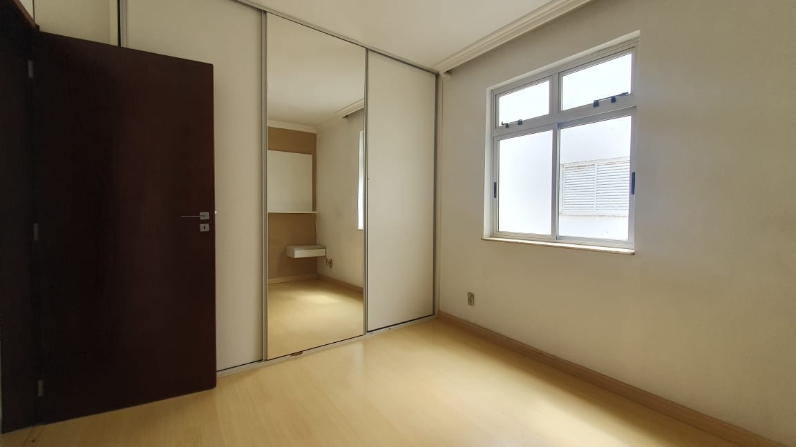 Cobertura à venda com 4 quartos, 194m² - Foto 4