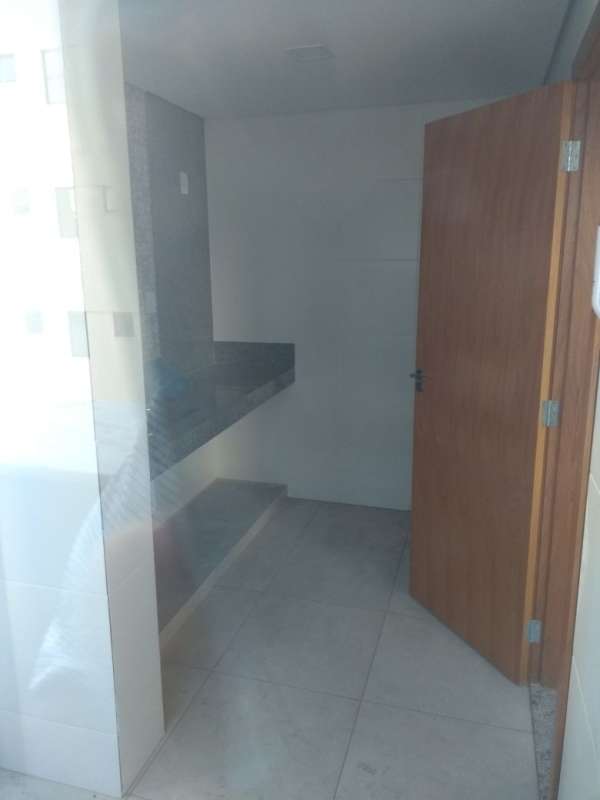 Apartamento à venda com 2 quartos, 67m² - Foto 8