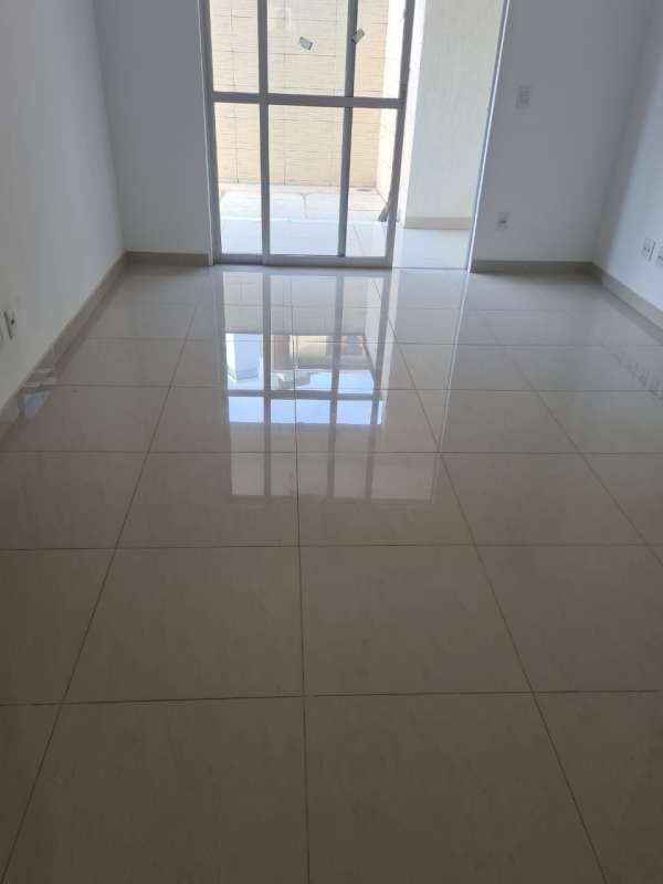 Apartamento à venda com 3 quartos, 85m² - Foto 2