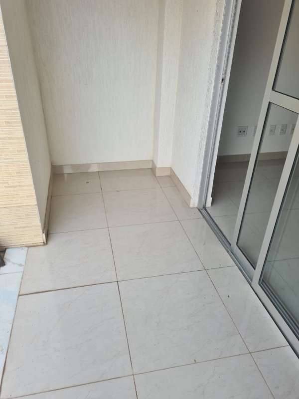 Apartamento à venda com 3 quartos, 85m² - Foto 3