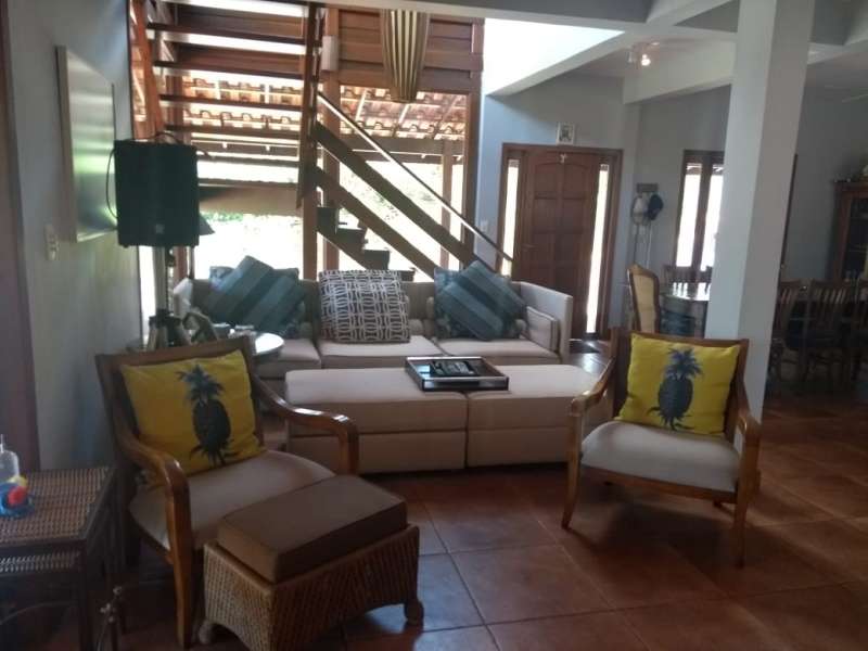 Casa de Condomínio à venda com 3 quartos, 230m² - Foto 3