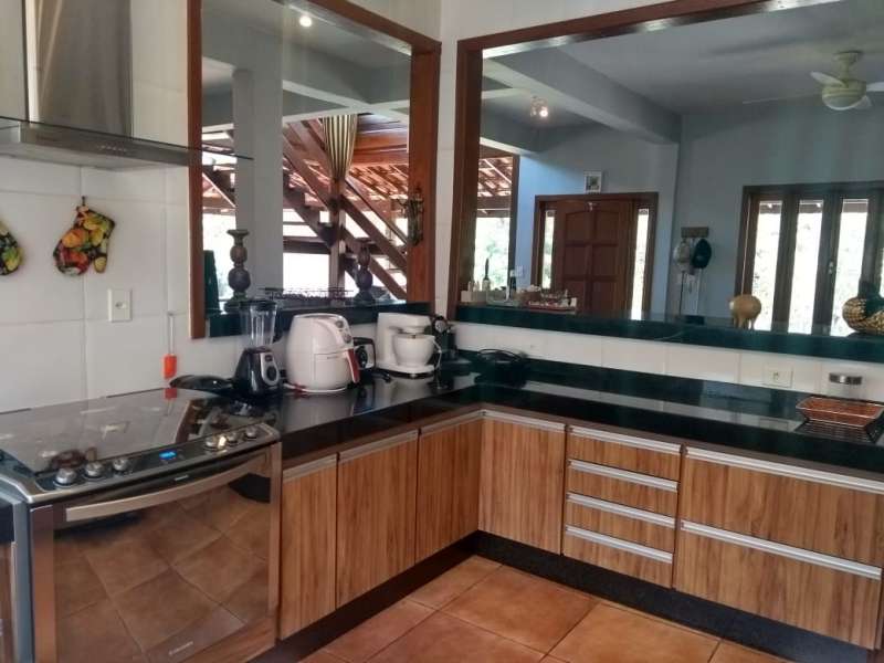 Casa de Condomínio à venda com 3 quartos, 230m² - Foto 11