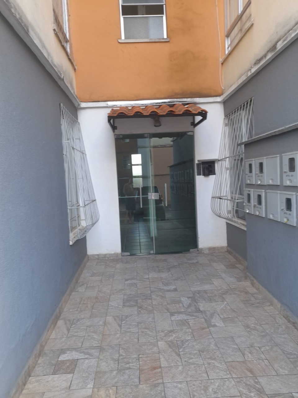 Apartamento à venda com 2 quartos, 64m² - Foto 5