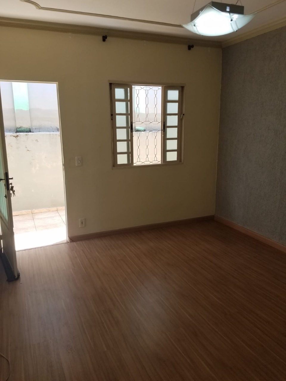 Casa à venda com 2 quartos, 88m² - Foto 2