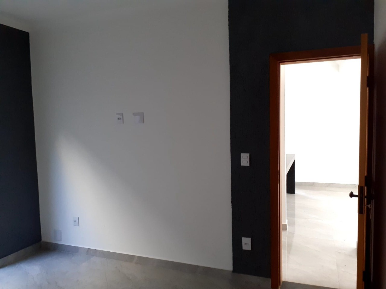 Apartamento à venda com 2 quartos, 75m² - Foto 13