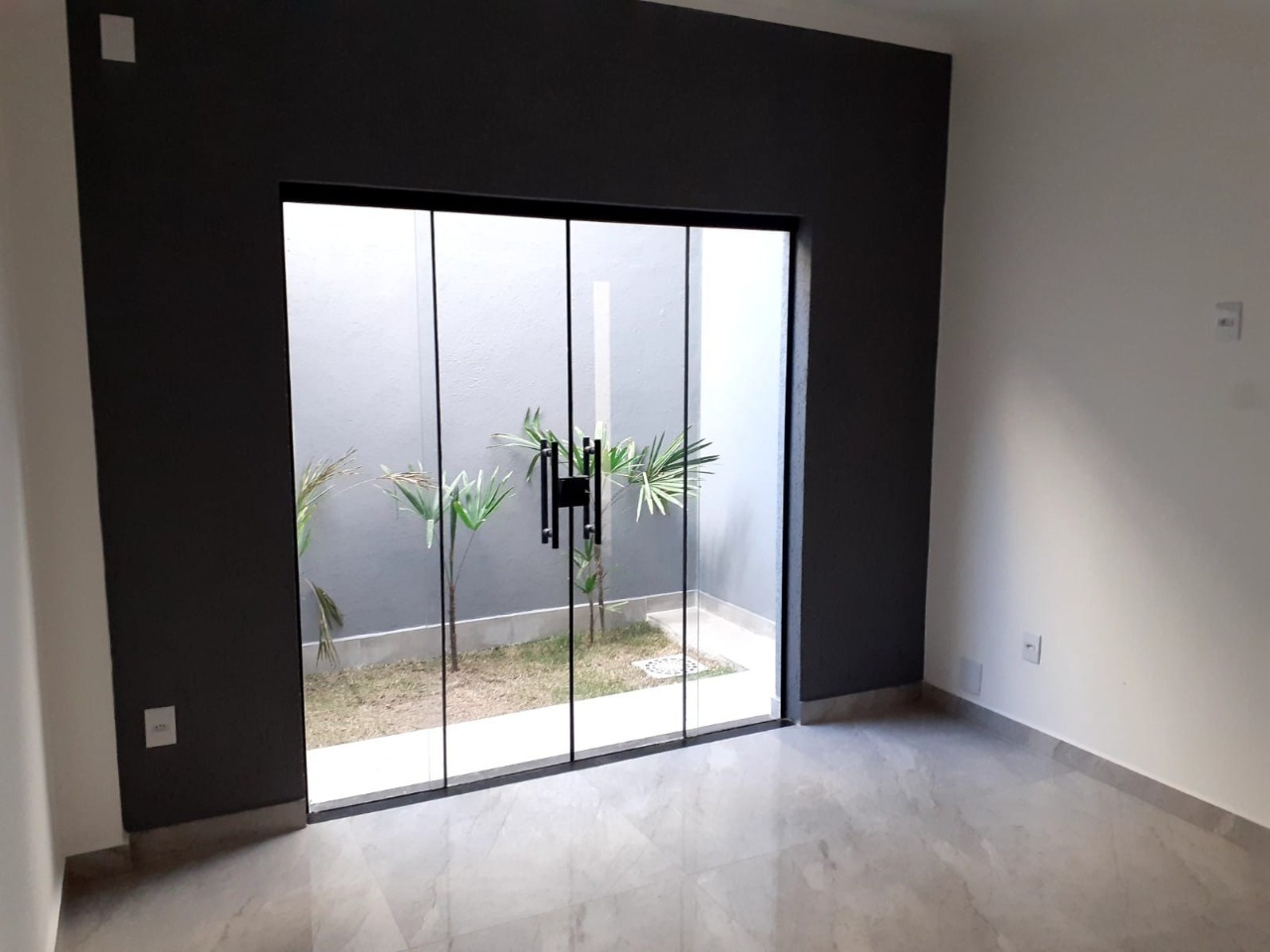 Apartamento à venda com 2 quartos, 75m² - Foto 7