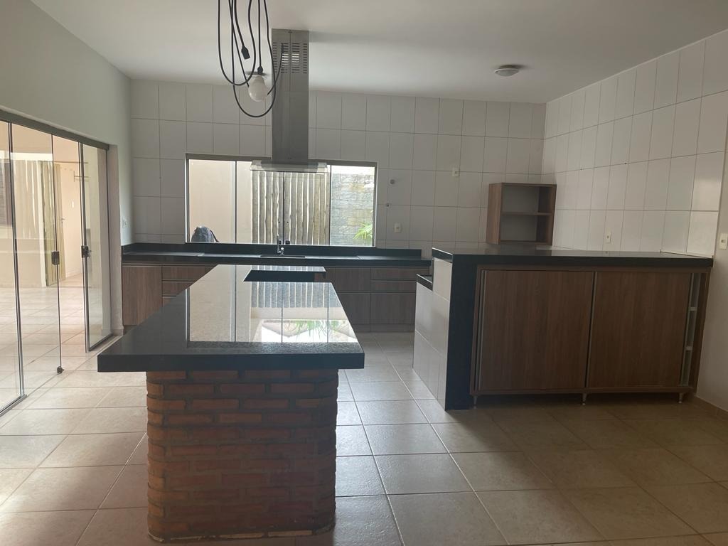 Casa à venda com 3 quartos, 274m² - Foto 5