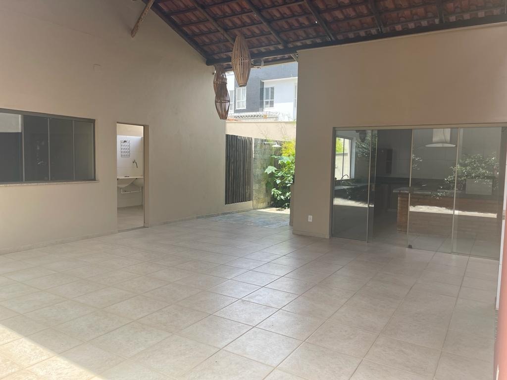 Casa à venda com 3 quartos, 274m² - Foto 17