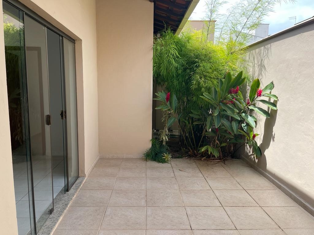 Casa à venda com 3 quartos, 274m² - Foto 19