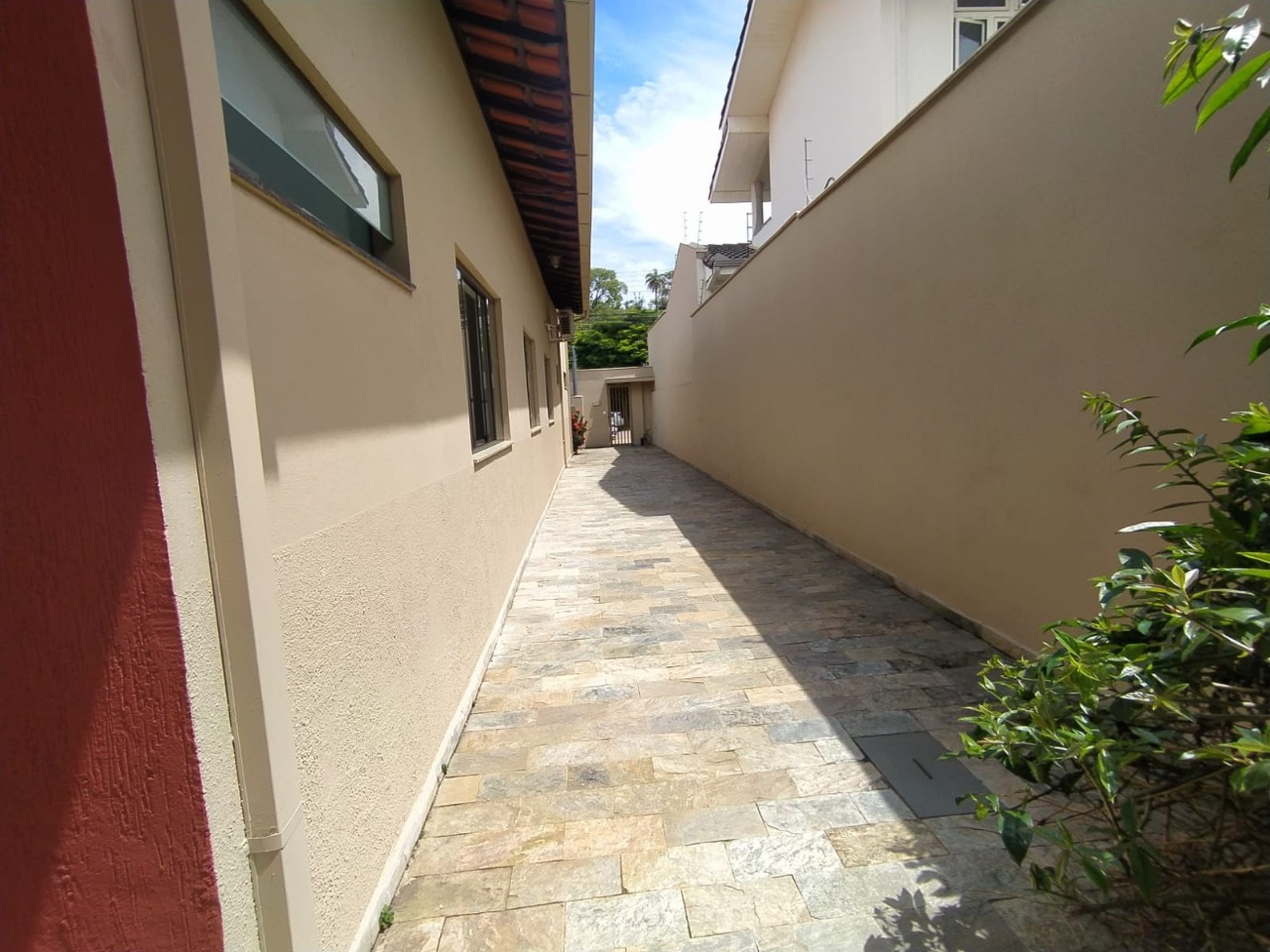 Casa à venda com 3 quartos, 274m² - Foto 24