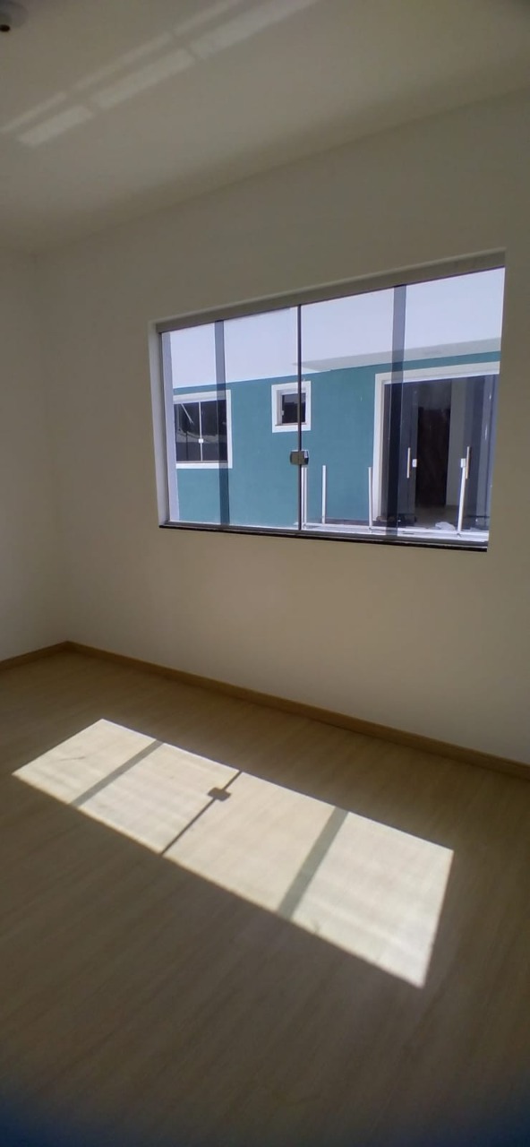 Casa à venda com 3 quartos, 116m² - Foto 11