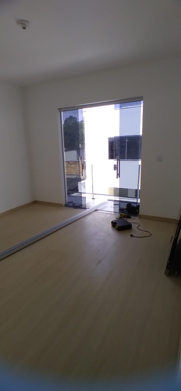 Casa à venda com 3 quartos, 111m² - Foto 7