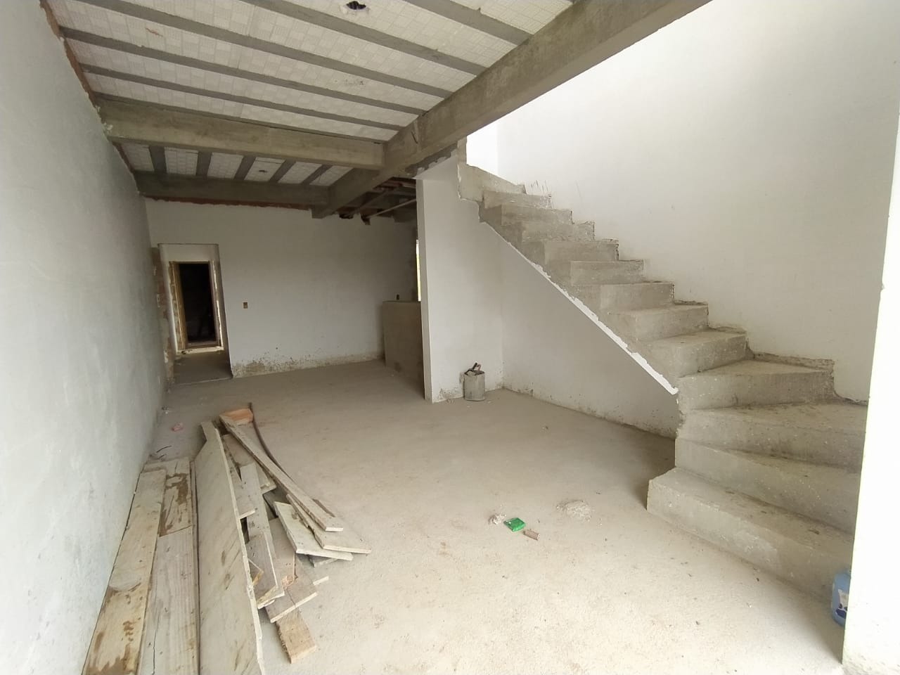 Casa à venda com 2 quartos, 90m² - Foto 13