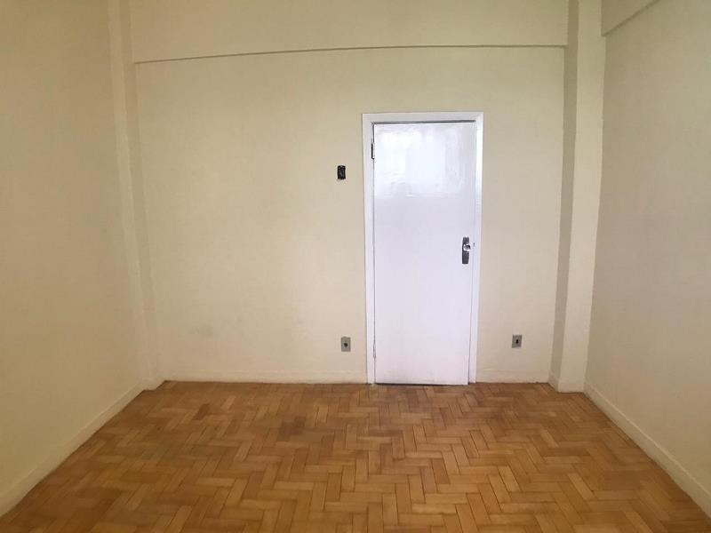 Apartamento à venda com 2 quartos, 69m² - Foto 4