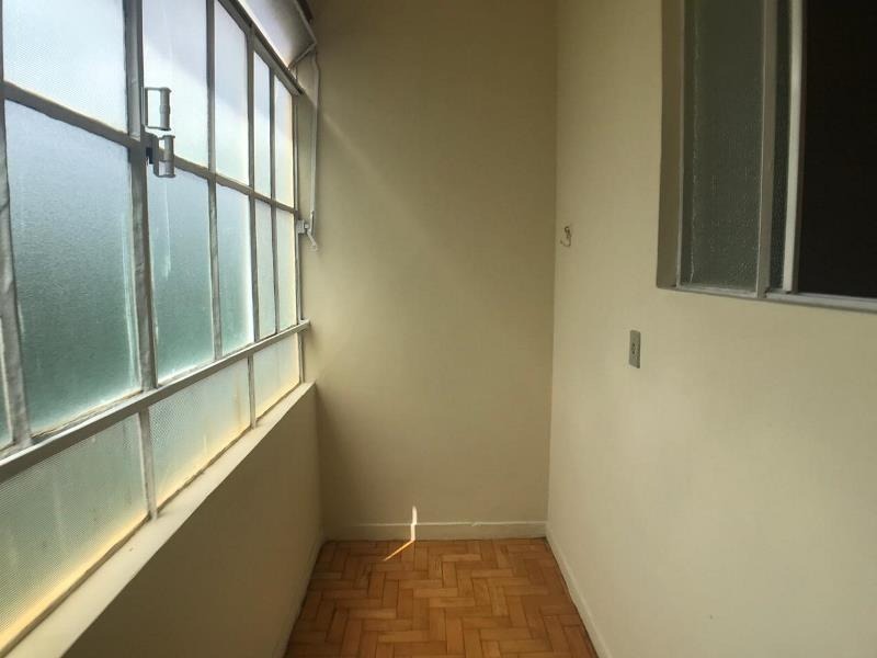 Apartamento à venda com 2 quartos, 69m² - Foto 9