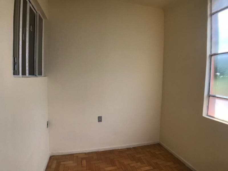 Apartamento à venda com 2 quartos, 69m² - Foto 11