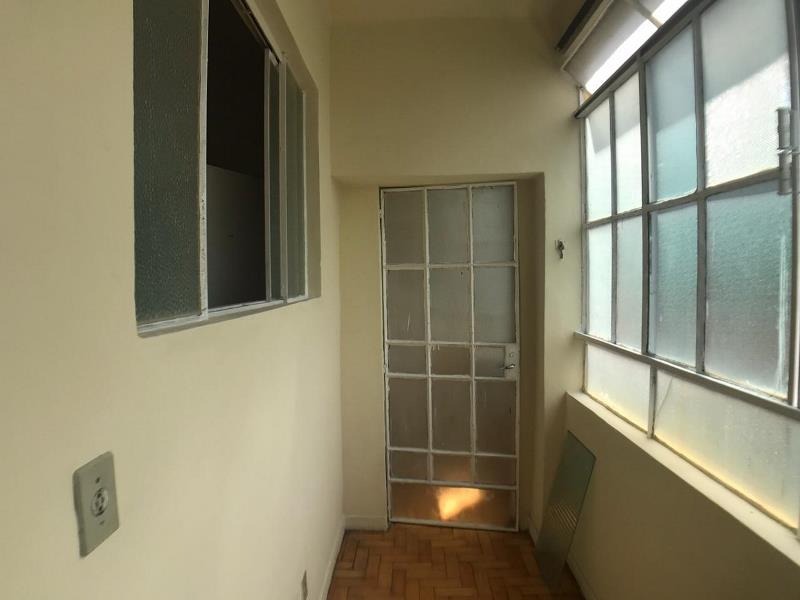 Apartamento à venda com 2 quartos, 69m² - Foto 15