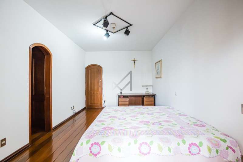 Apartamento à venda com 4 quartos, 250m² - Foto 5