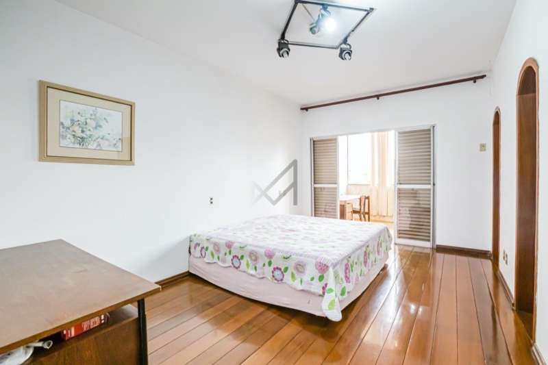 Apartamento à venda com 4 quartos, 250m² - Foto 7