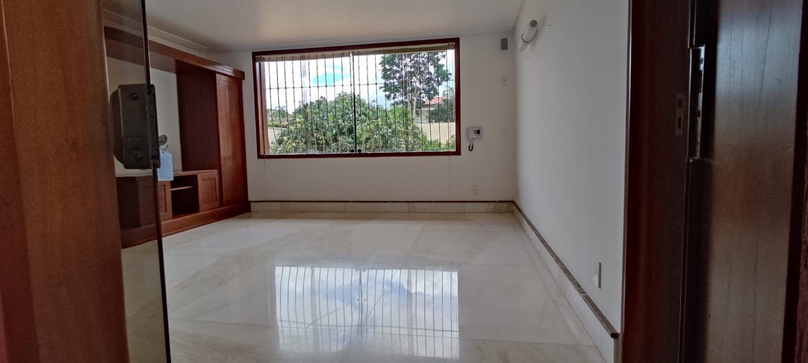 Casa para alugar com 5 quartos, 1584m² - Foto 25