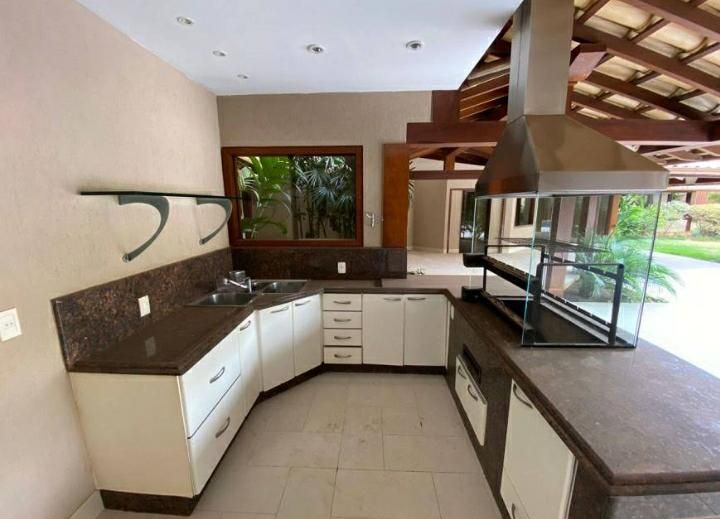 Casa para alugar com 5 quartos, 1584m² - Foto 16