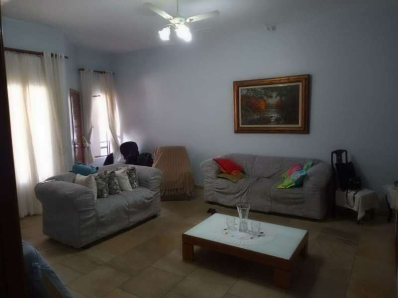 Casa à venda com 3 quartos, 360m² - Foto 2