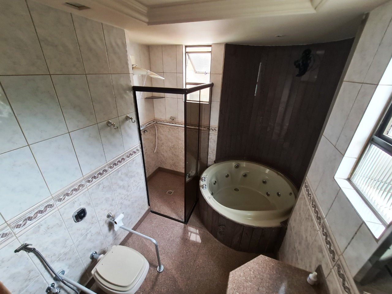 Apartamento à venda com 4 quartos, 220m² - Foto 12