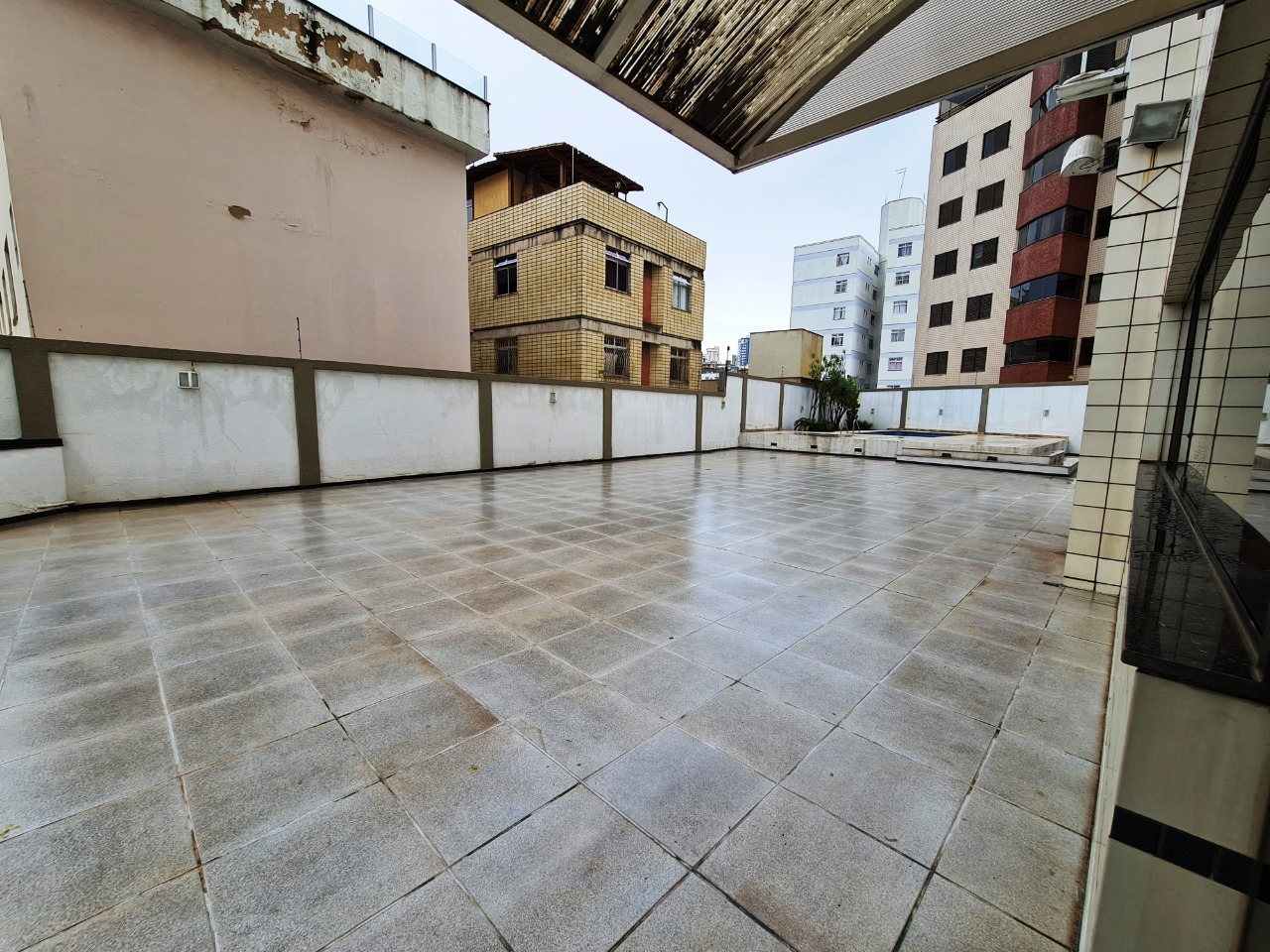 Apartamento à venda com 4 quartos, 220m² - Foto 18