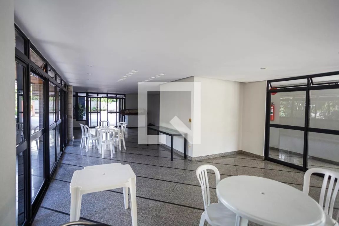 Apartamento à venda com 3 quartos, 100m² - Foto 4