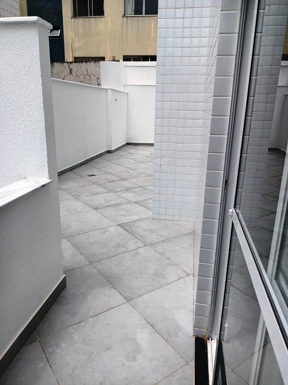 Apartamento à venda com 3 quartos, 65m² - Foto 3