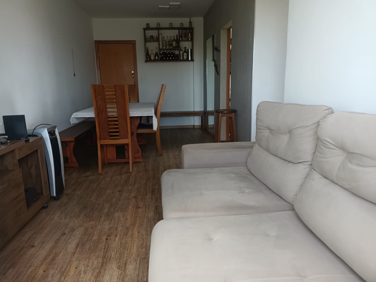 Apartamento à venda com 2 quartos, 65m² - Foto 2