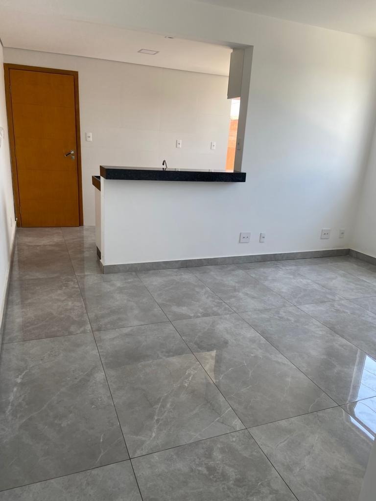 Apartamento à venda com 2 quartos, 70m² - Foto 11