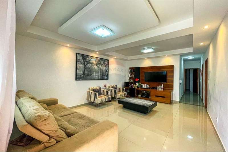 Casa à venda com 3 quartos, 360m² - Foto 5