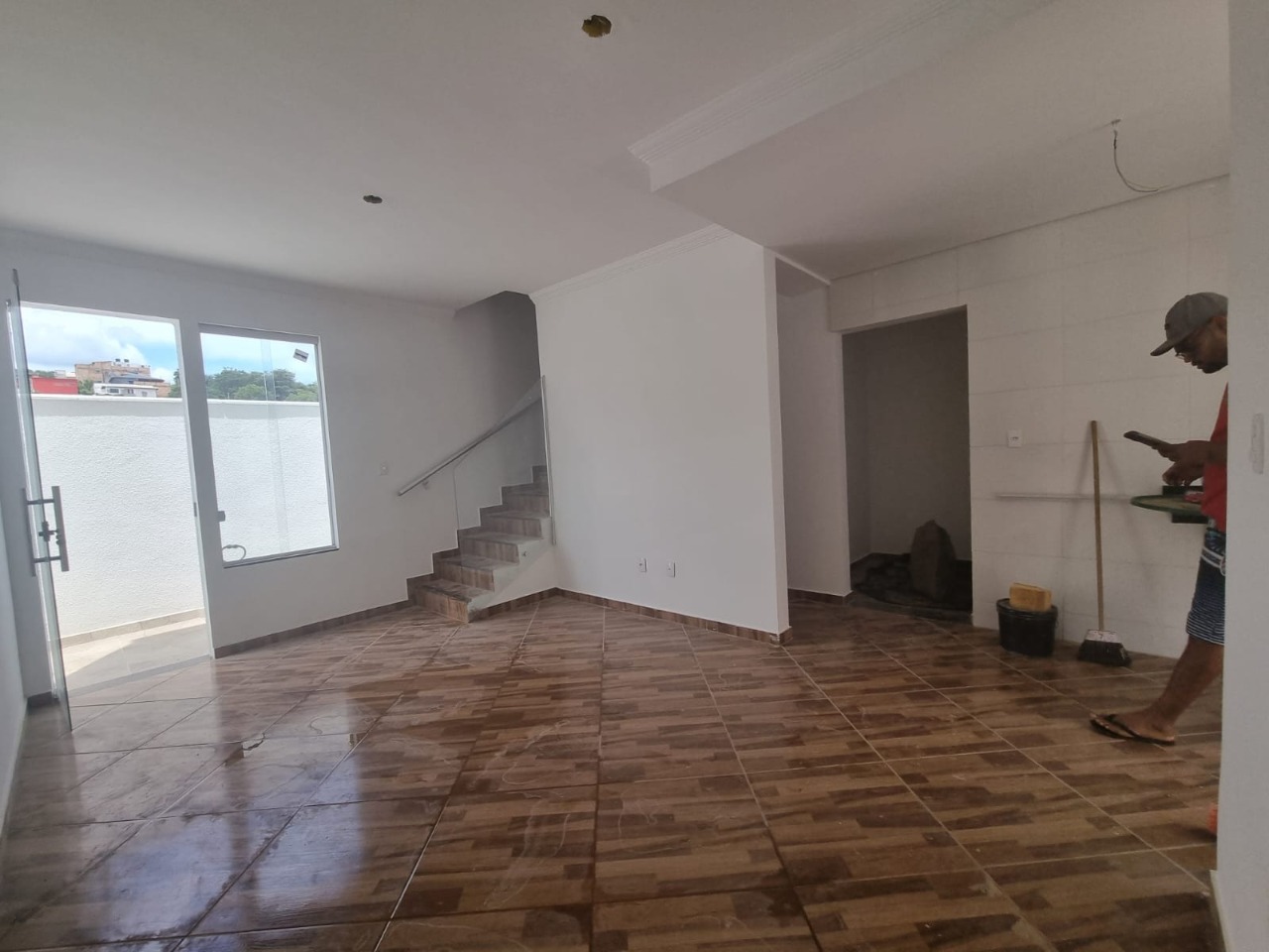 Casa à venda com 2 quartos, 80m² - Foto 2