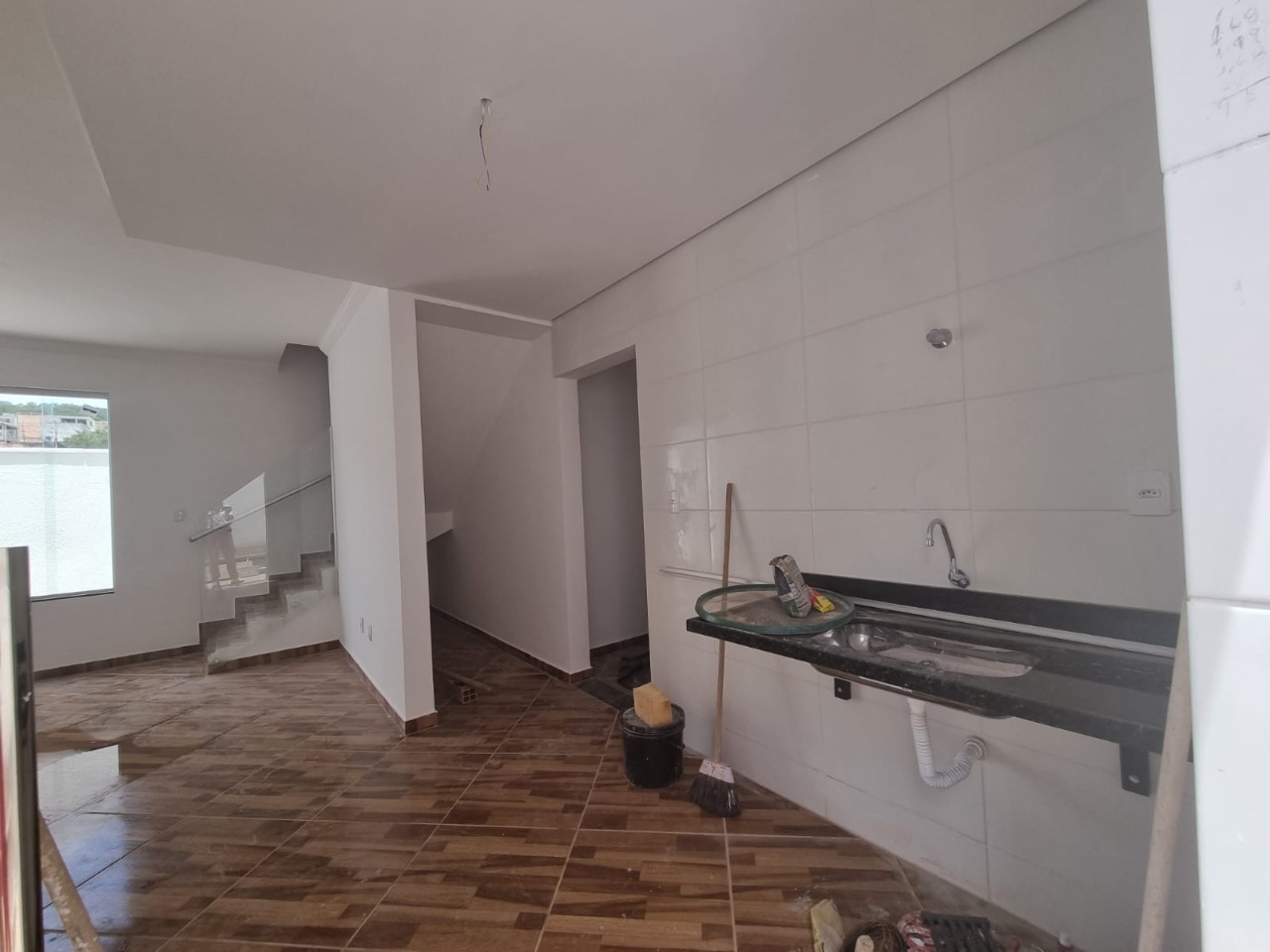 Casa à venda com 2 quartos, 80m² - Foto 11