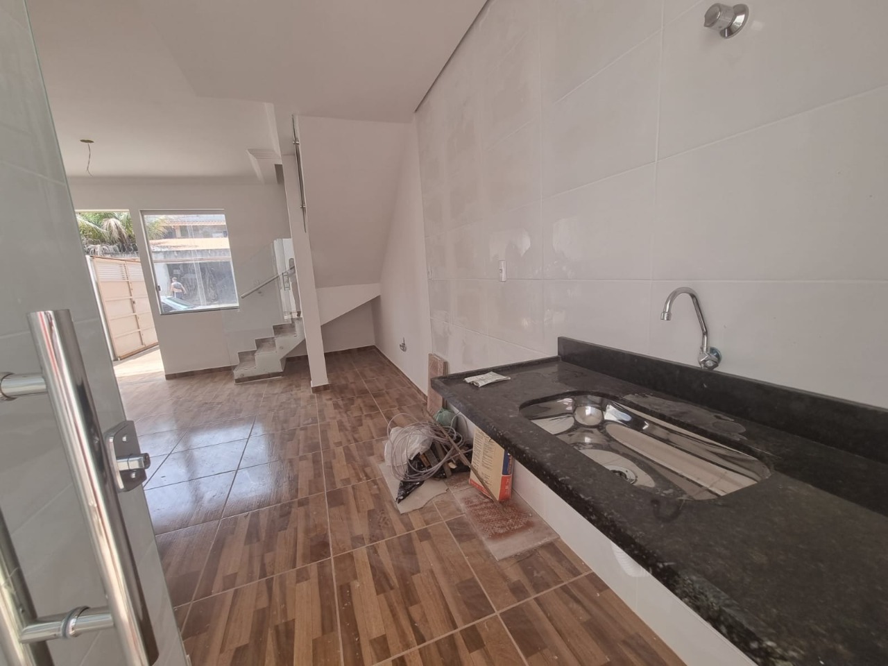 Casa à venda com 2 quartos, 60m² - Foto 4