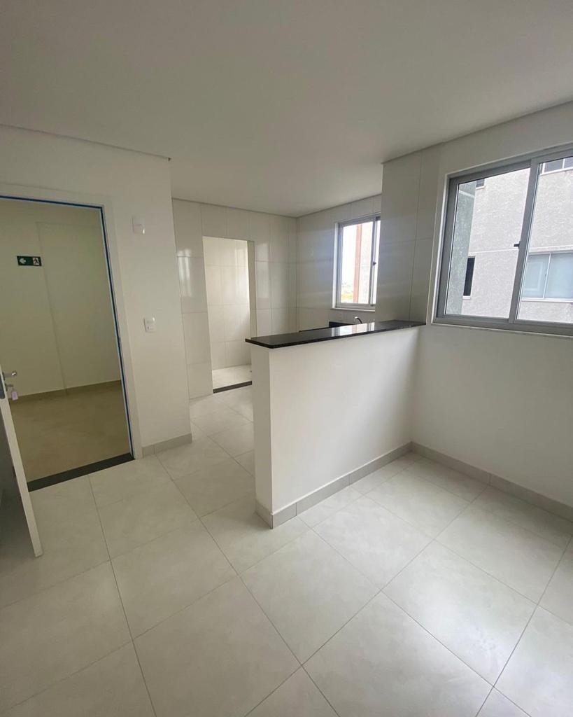 Apartamento à venda com 2 quartos, 61m² - Foto 7