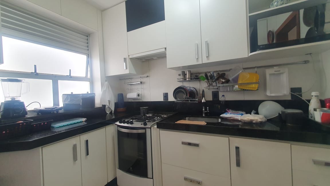 Apartamento à venda com 3 quartos, 107m² - Foto 6