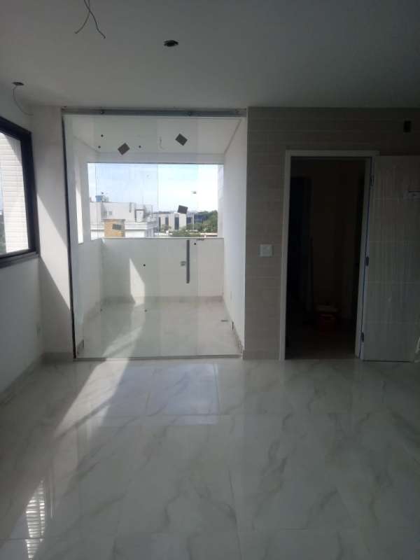 Apartamento à venda com 4 quartos, 140m² - Foto 5